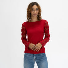 Load image into Gallery viewer, Bloomingdale&#39;s Silk Cashmere Sweater
